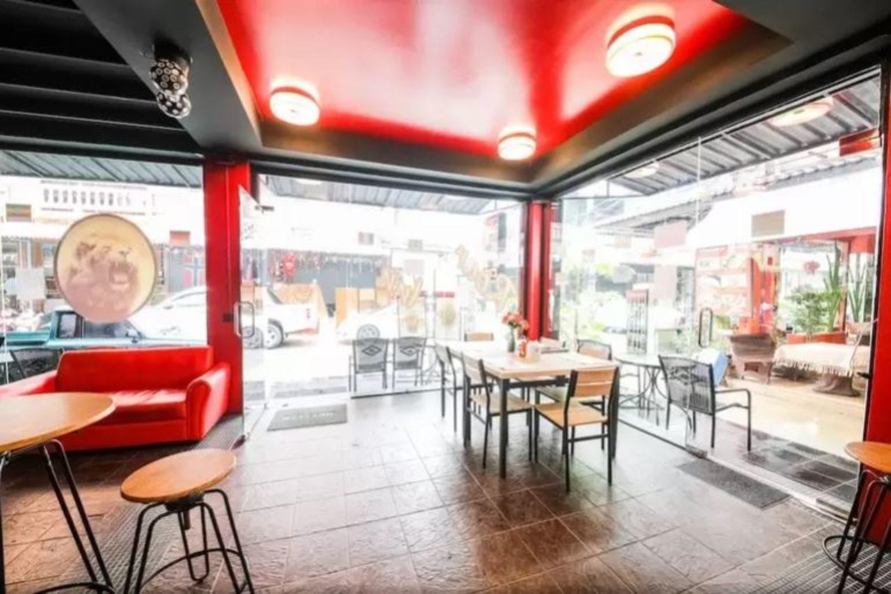 Oyo 244 Roar Inn Patong Bagian luar foto