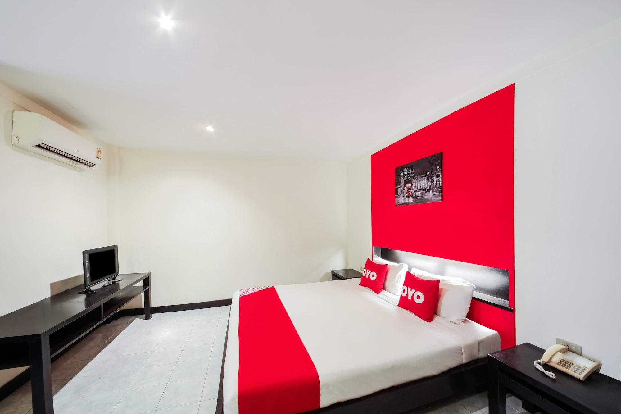Oyo 244 Roar Inn Patong Bagian luar foto