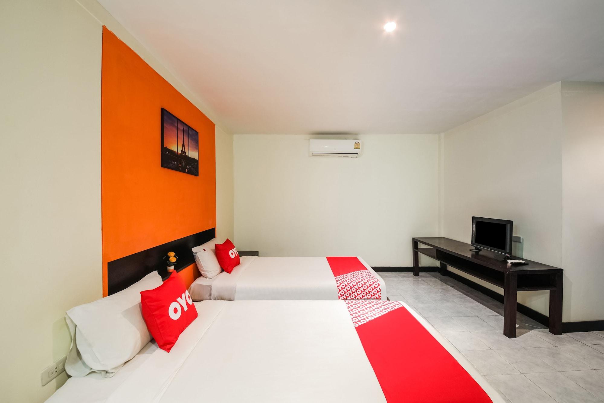 Oyo 244 Roar Inn Patong Bagian luar foto