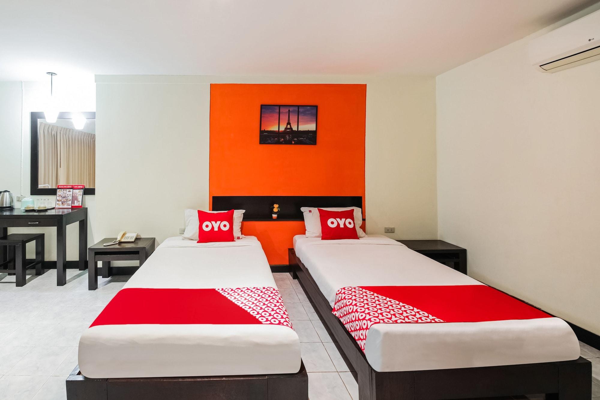 Oyo 244 Roar Inn Patong Bagian luar foto
