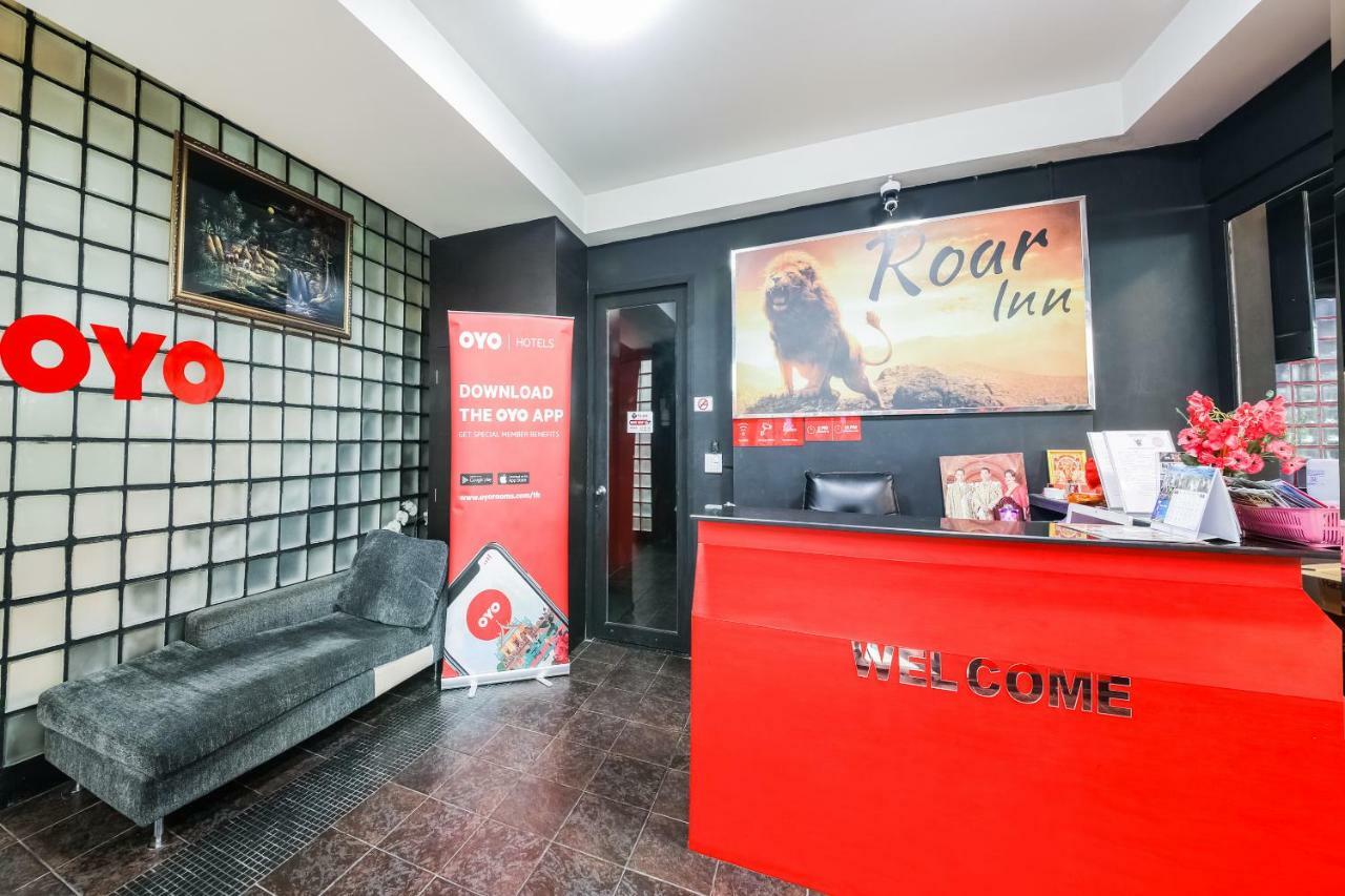 Oyo 244 Roar Inn Patong Bagian luar foto